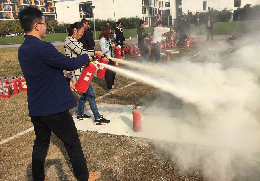 灭火演练2.png